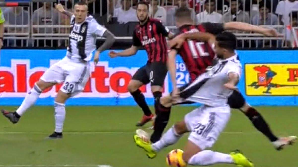 Juventus opet do trofeja uz veliku pomoć sudaca: Milan teško oštećen